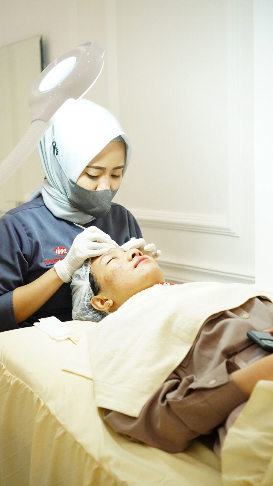 Kesehatan yang Terjangkau, Kecantikan yang Berkualitas di Apotek Sumber Sehat Wangon